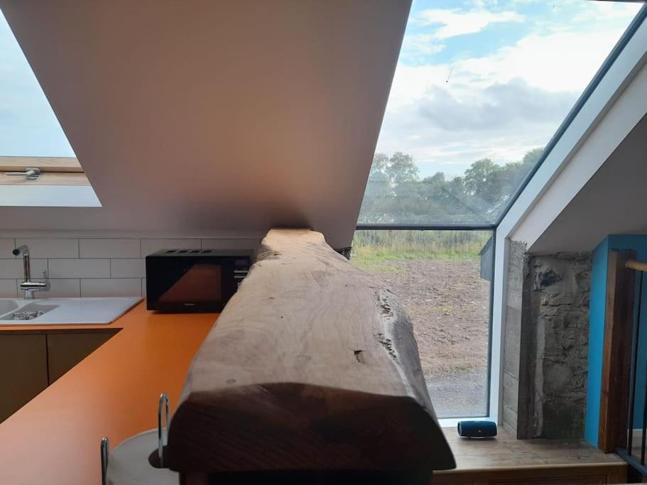 Bartholomew'S Loft At Johnsfort Raistin Exterior photo